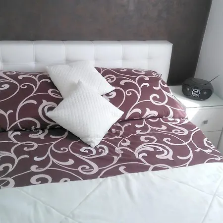 Apartament, 2 Sypialnie Ks. Bilitewskiego *