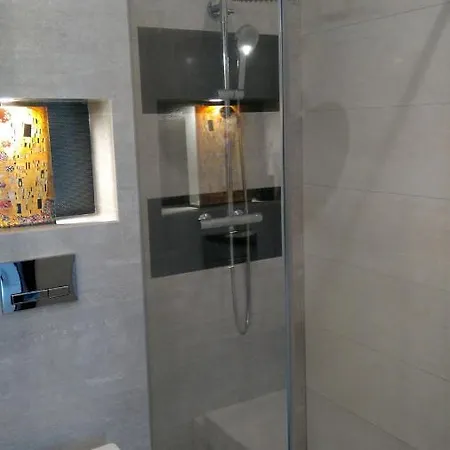 Apartament, 2 Sypialnie Ks. Bilitewskiego Appartement