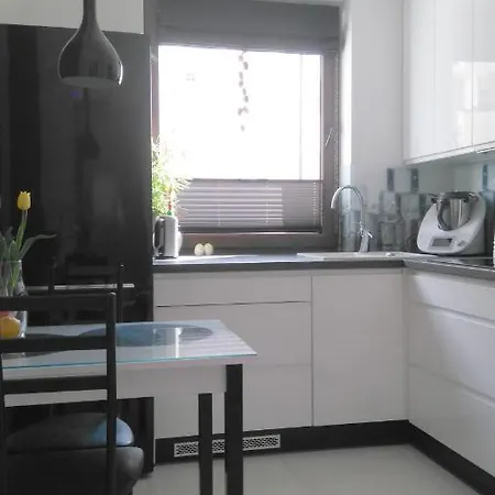Apartament, 2 Sypialnie Ks. Bilitewskiego